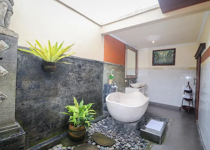 Villa Jj And